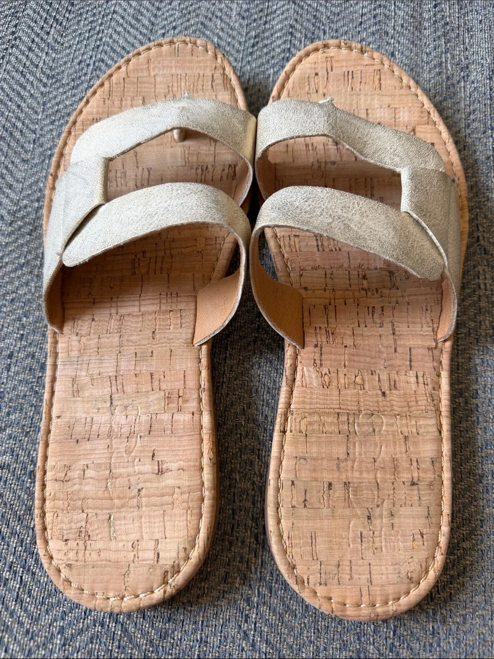Kork-Ease women's flat slide gold metallic dual-band design Sandals Size: 8M